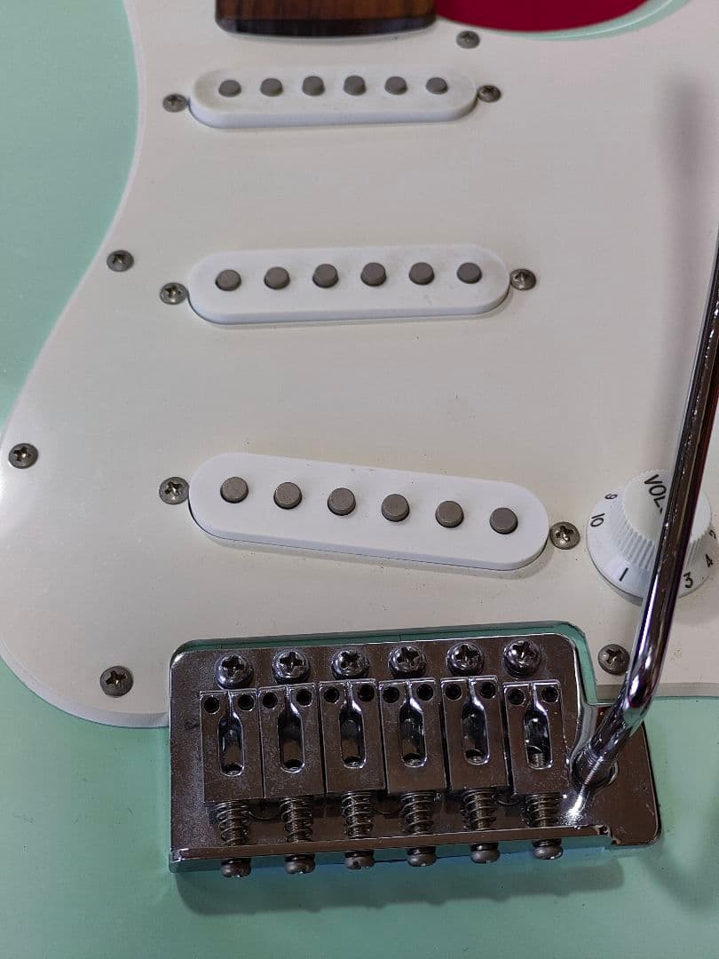 Squier ストラトキャスタータイプ エレキギター純正ケース 弦付