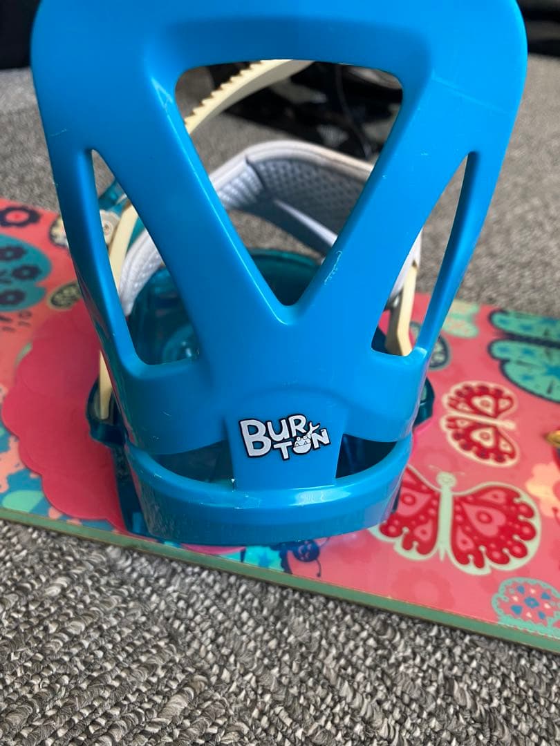 Burton スノーボード 蝶と花デザイン