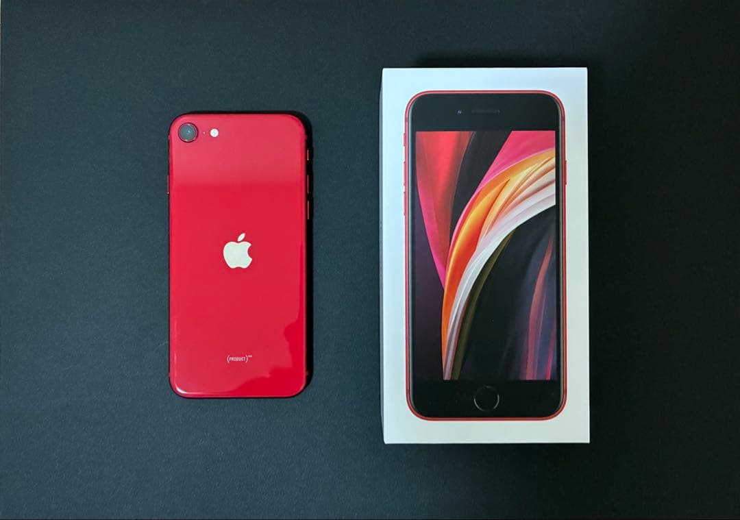 Apple iPhone SE (第2世代) 赤　SIMロックなし　画面不良あり