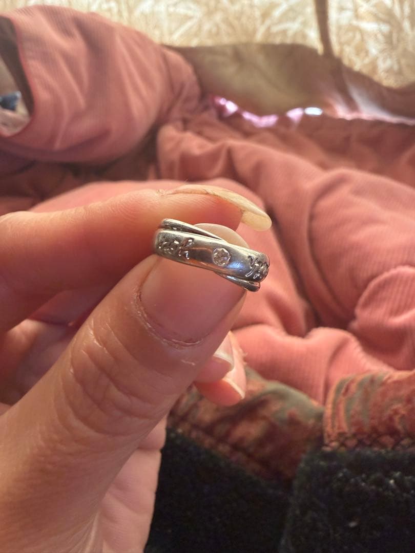 シルバー 彫刻入り ストーン付きリング