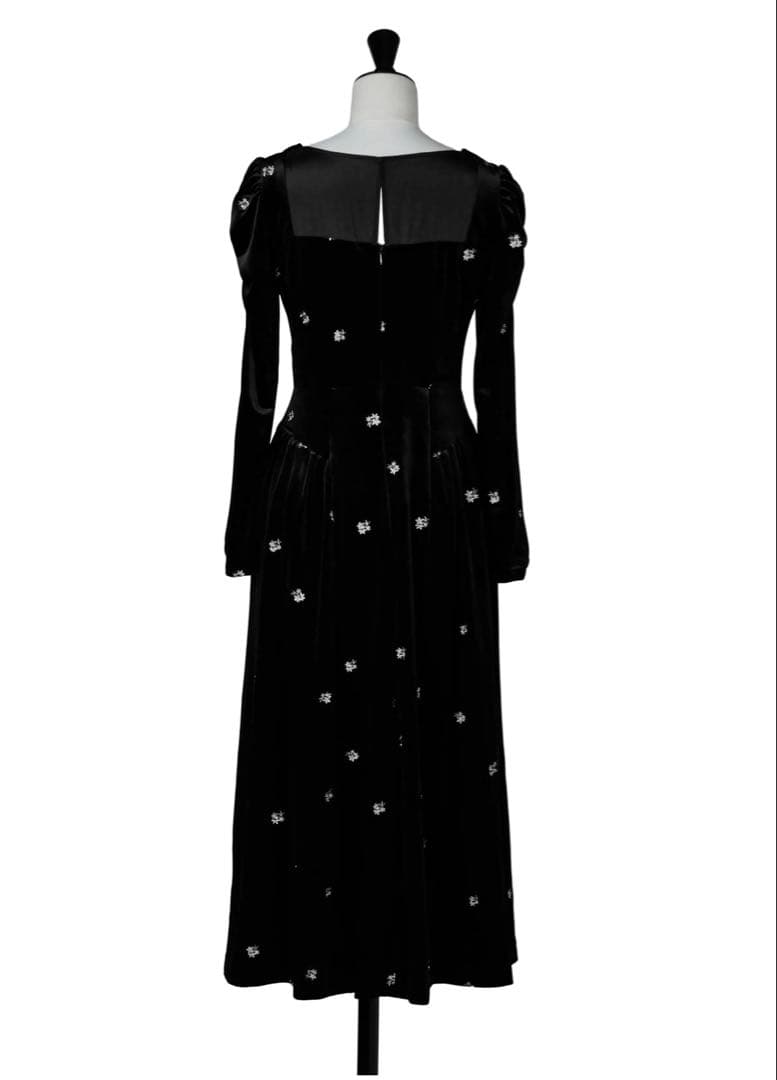 【新品未使用タグ付き】Belmont Floral Velour Dress