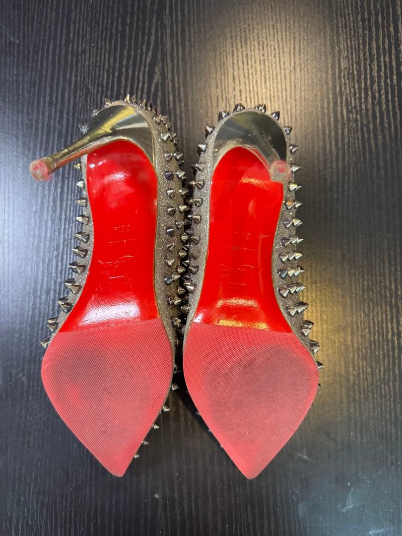 最終価格！Christian Louboutin スタッズ付　ハイヒール