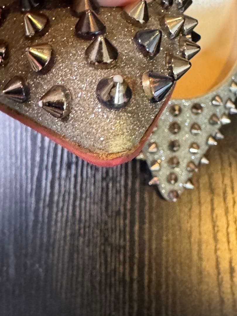 最終価格！Christian Louboutin スタッズ付　ハイヒール