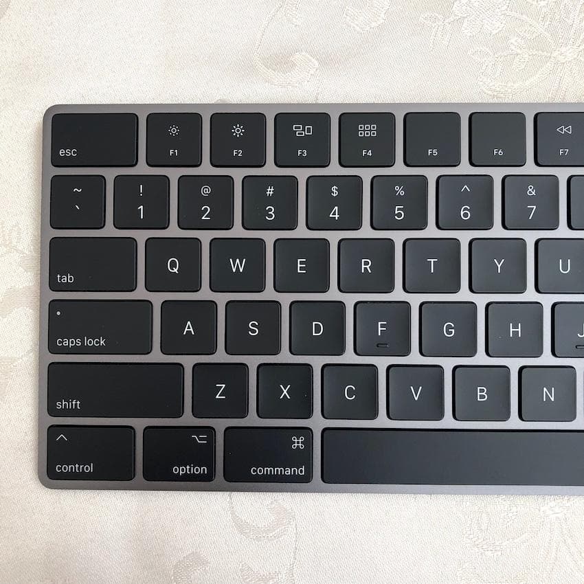 スペースグレイ｜APPLE｜MAGIC KEYBOARD｜US配列｜アップル純正