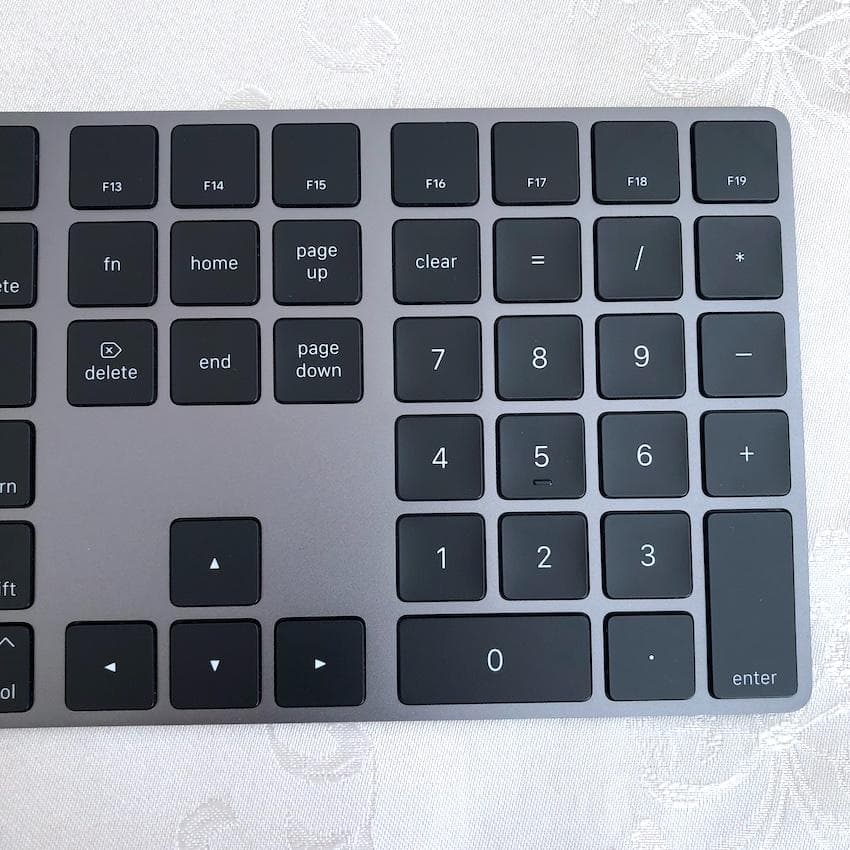 スペースグレイ｜APPLE｜MAGIC KEYBOARD｜US配列｜アップル純正