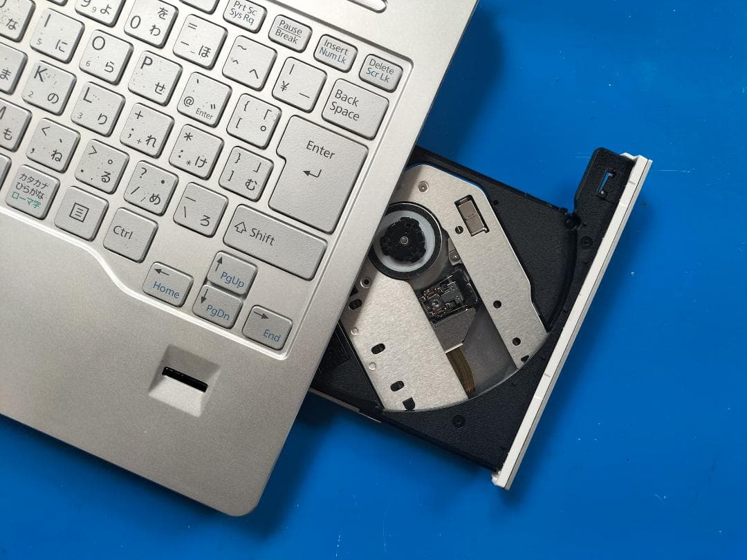 富士通 SH75/M 13.3型高解像度TFT/Office2024/Win11