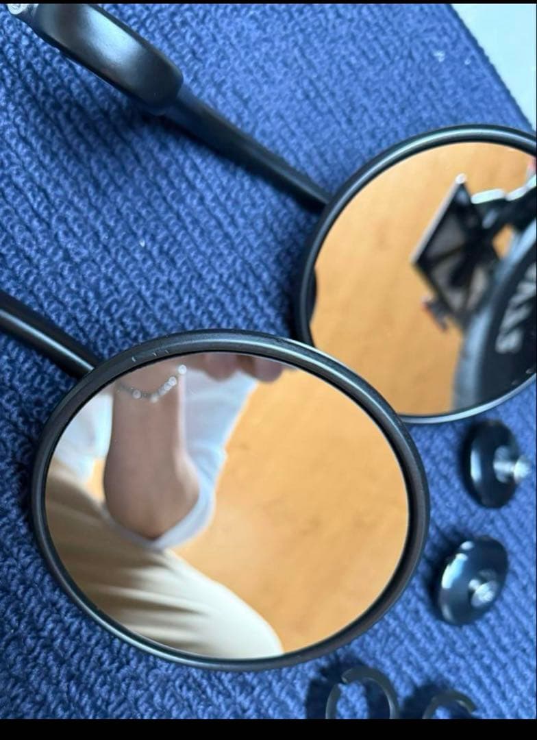 1週間【センタマノスケ】triumph 純正バーエンドミラー