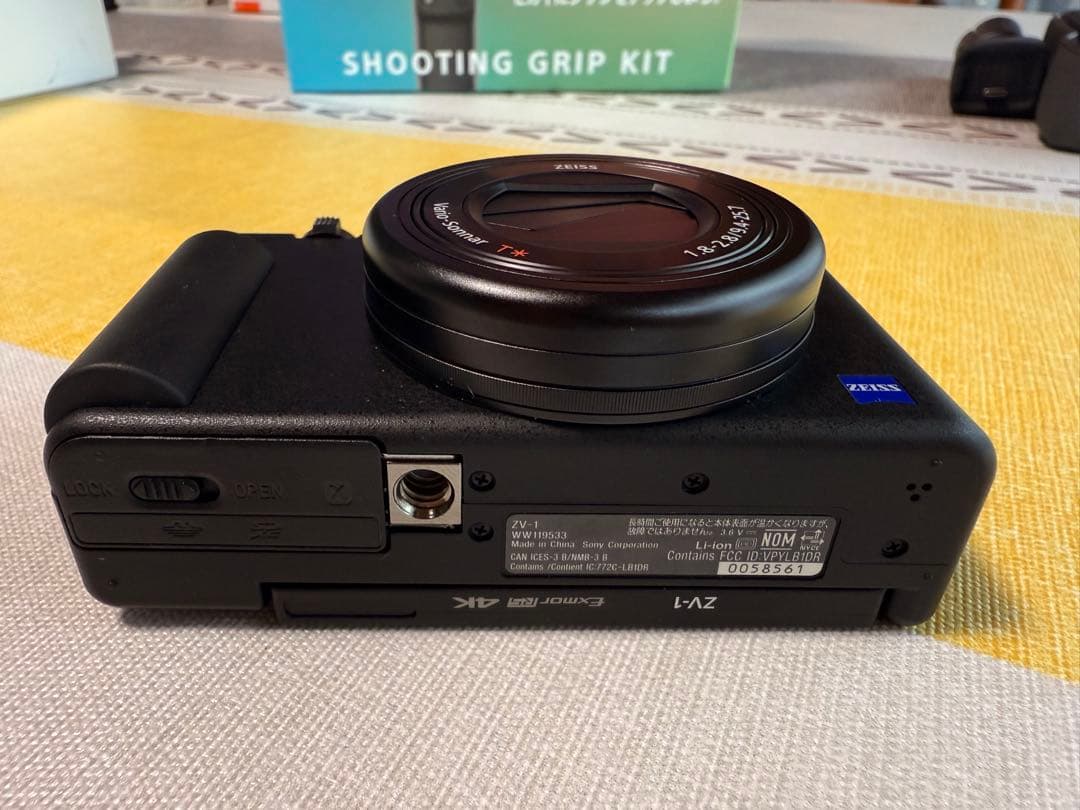 デジタルカメラ SONY ZV-1G SHOOTING GRIP KIT