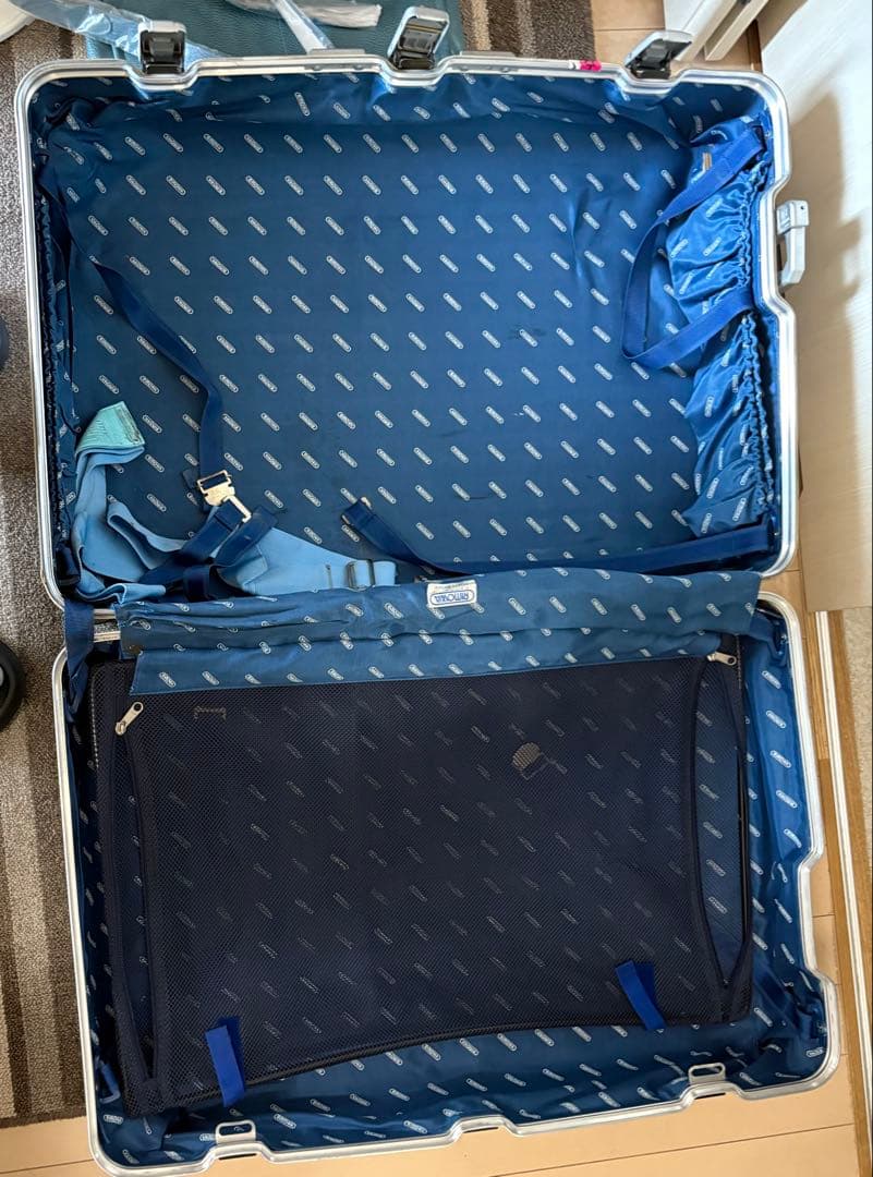 リモワスーツケース　トパーズ　104リットル　4輪　廃盤ヴィンテージモデル