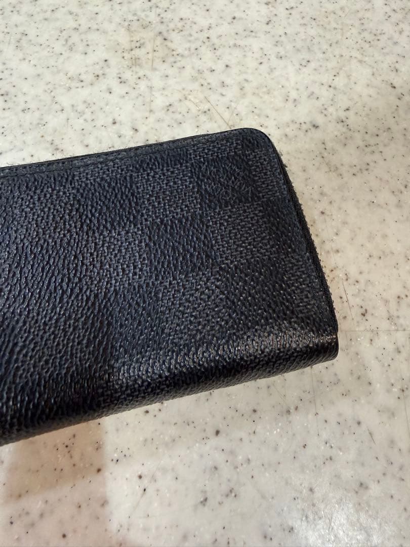 ルイヴィトン ケース ダミエ グラフィット