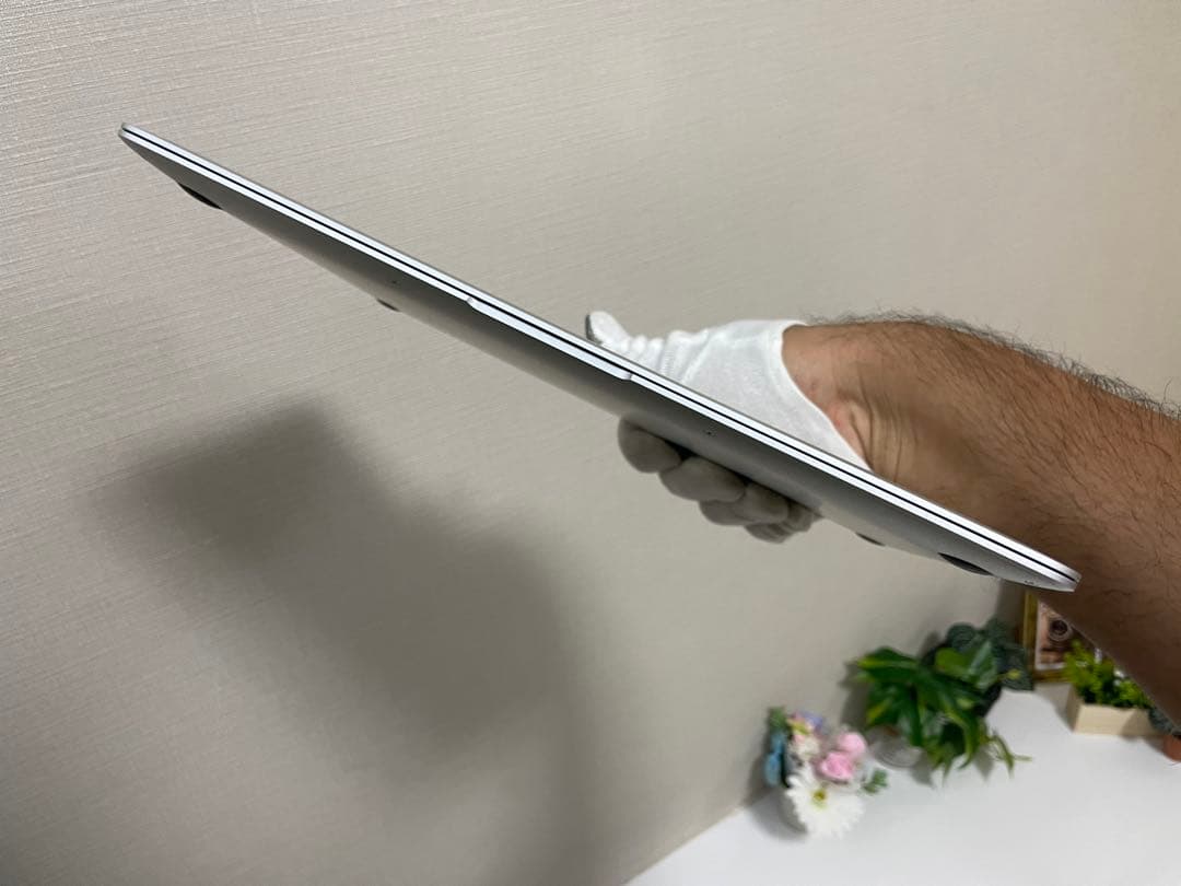 シルバー MacBook Retinaディスプレイ