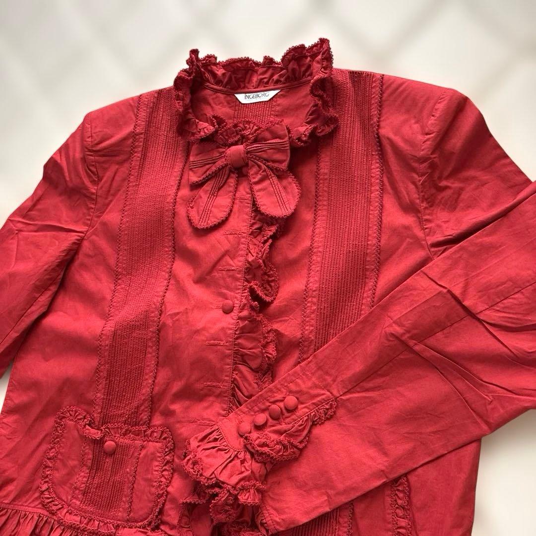 サブちゃん　新品INGEBORGインゲボルグ赤いフリル付き長袖ブラウス