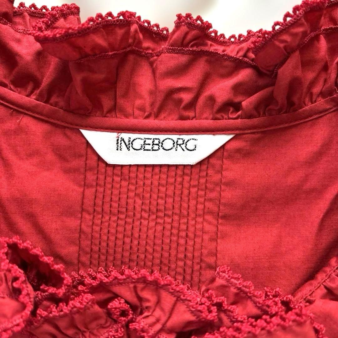 サブちゃん　新品INGEBORGインゲボルグ赤いフリル付き長袖ブラウス