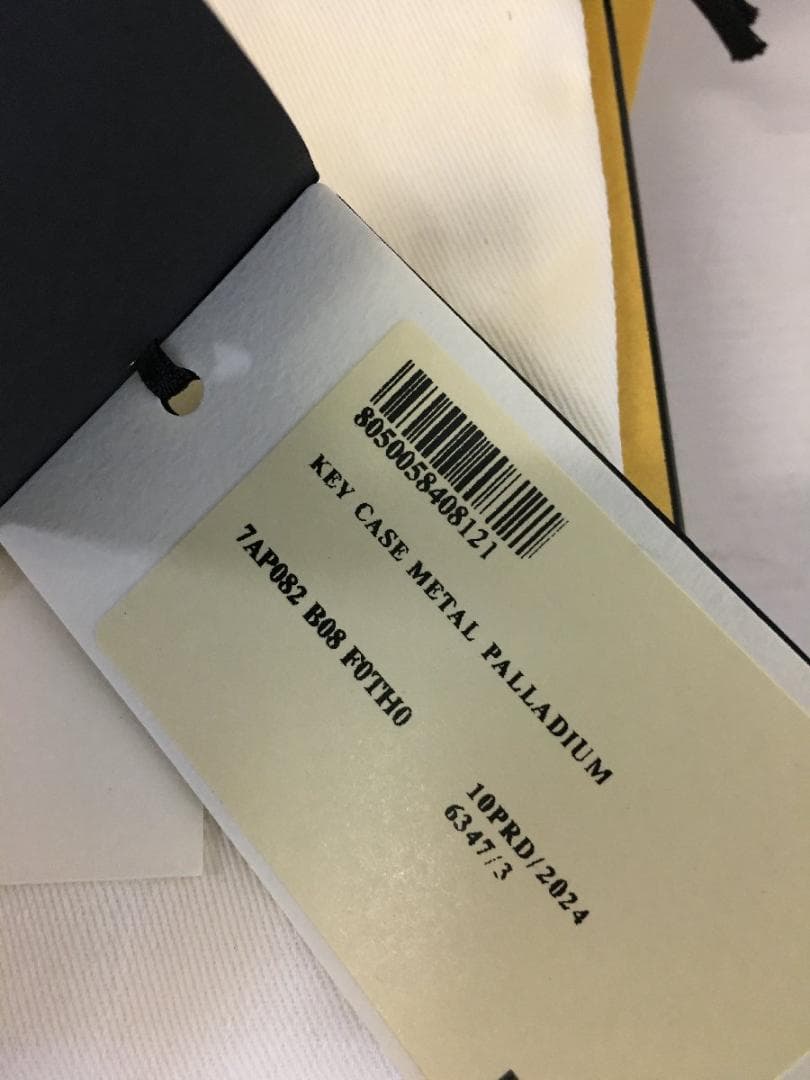 FENDI フェンディ 2025購入 新品 キー 鍵型 メタル キーホルダー