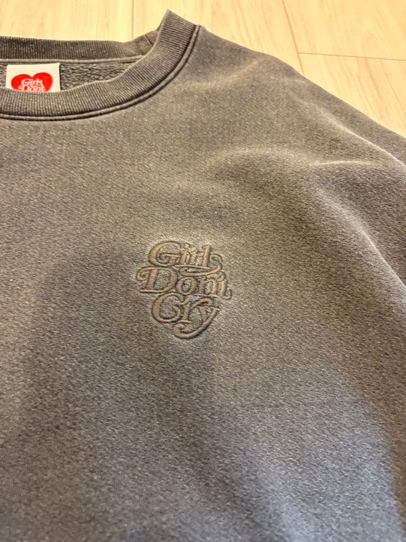 Girls Don't Cry スウェット　 XLサイズ