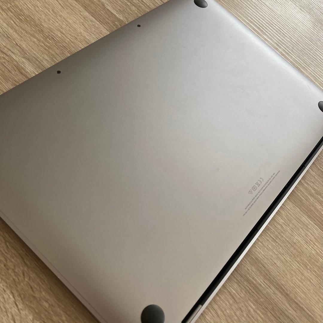 MacBookPro 2019 13インチ(メモリ16GB,容量256GB)