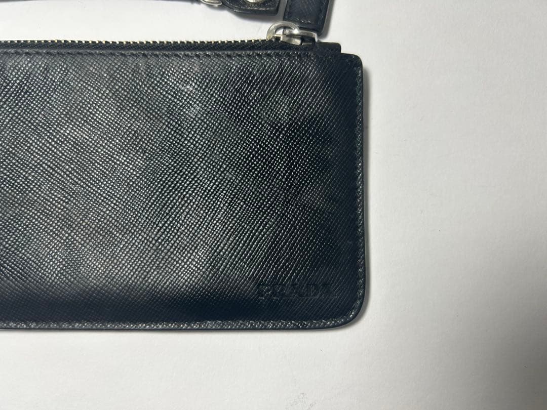PRADA 黒 ケース