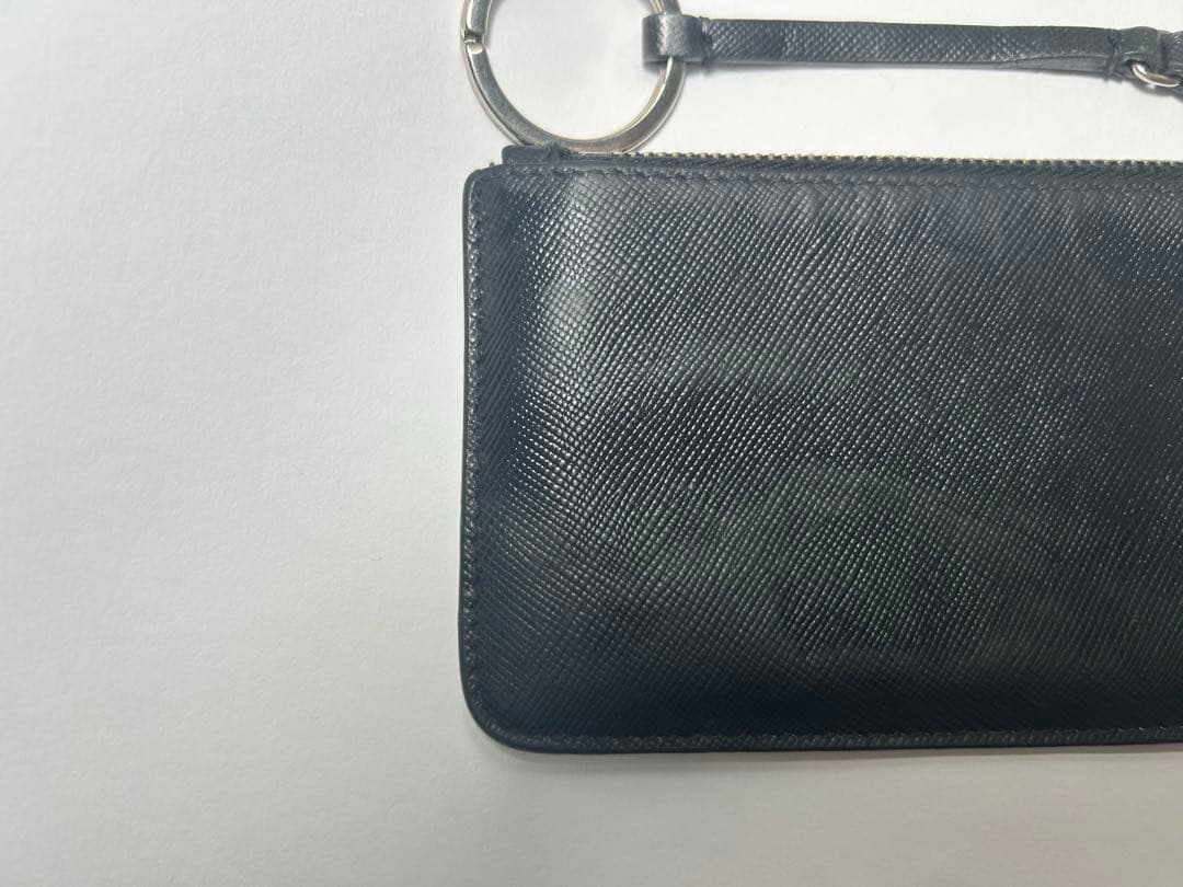 PRADA 黒 ケース