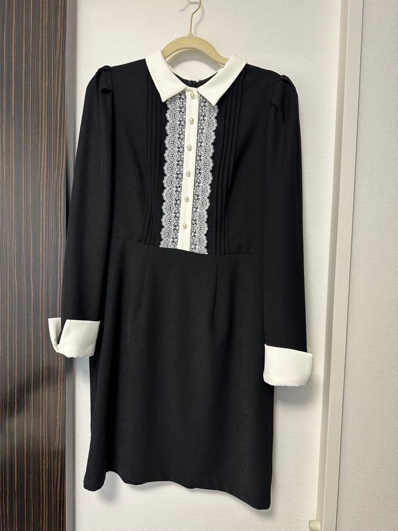 ワンピース Herlipto Odette Lace Mini Dress M