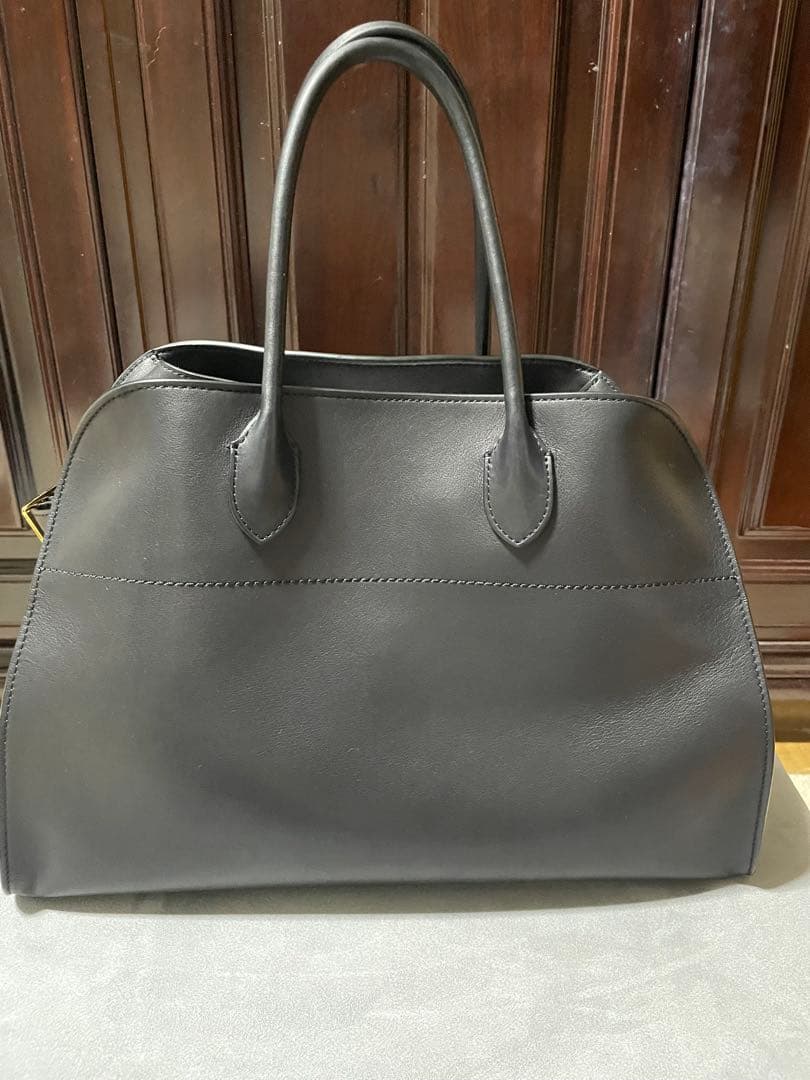 THE ROW Margaux 15 サドルレザー