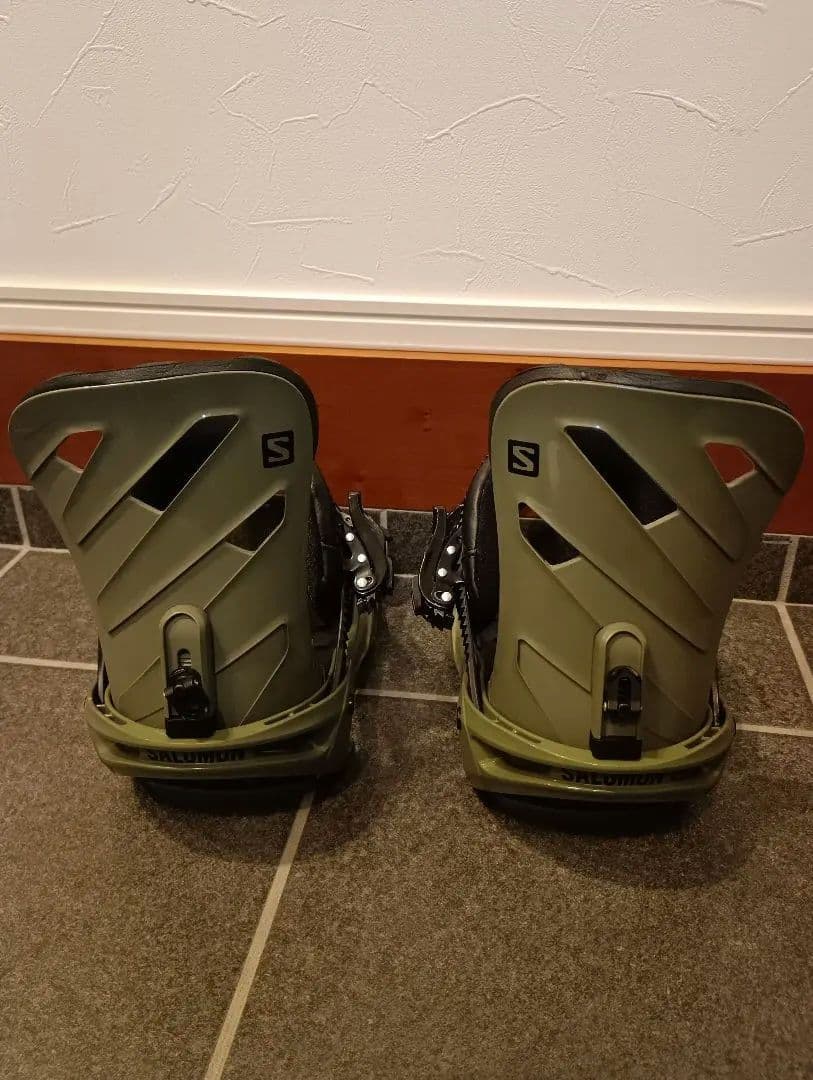 SALOMON RHYTHM Mサイズ