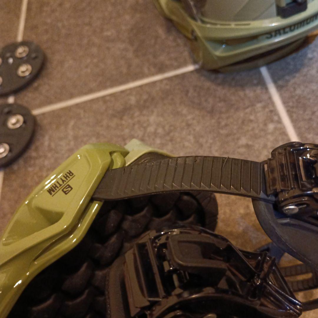 SALOMON RHYTHM Mサイズ