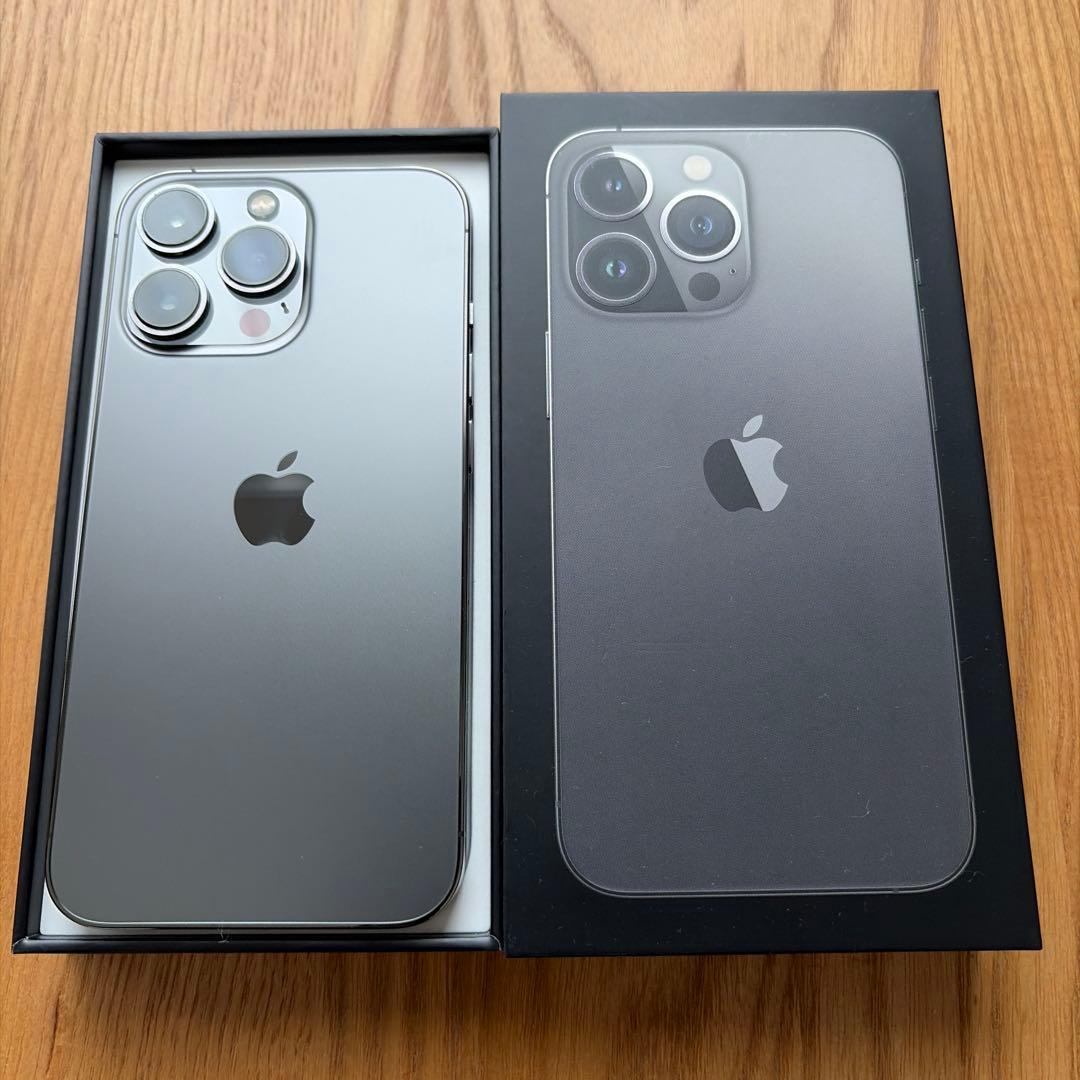超美品 Phone13pro 256GB グラファイト黒　両面コーティング済