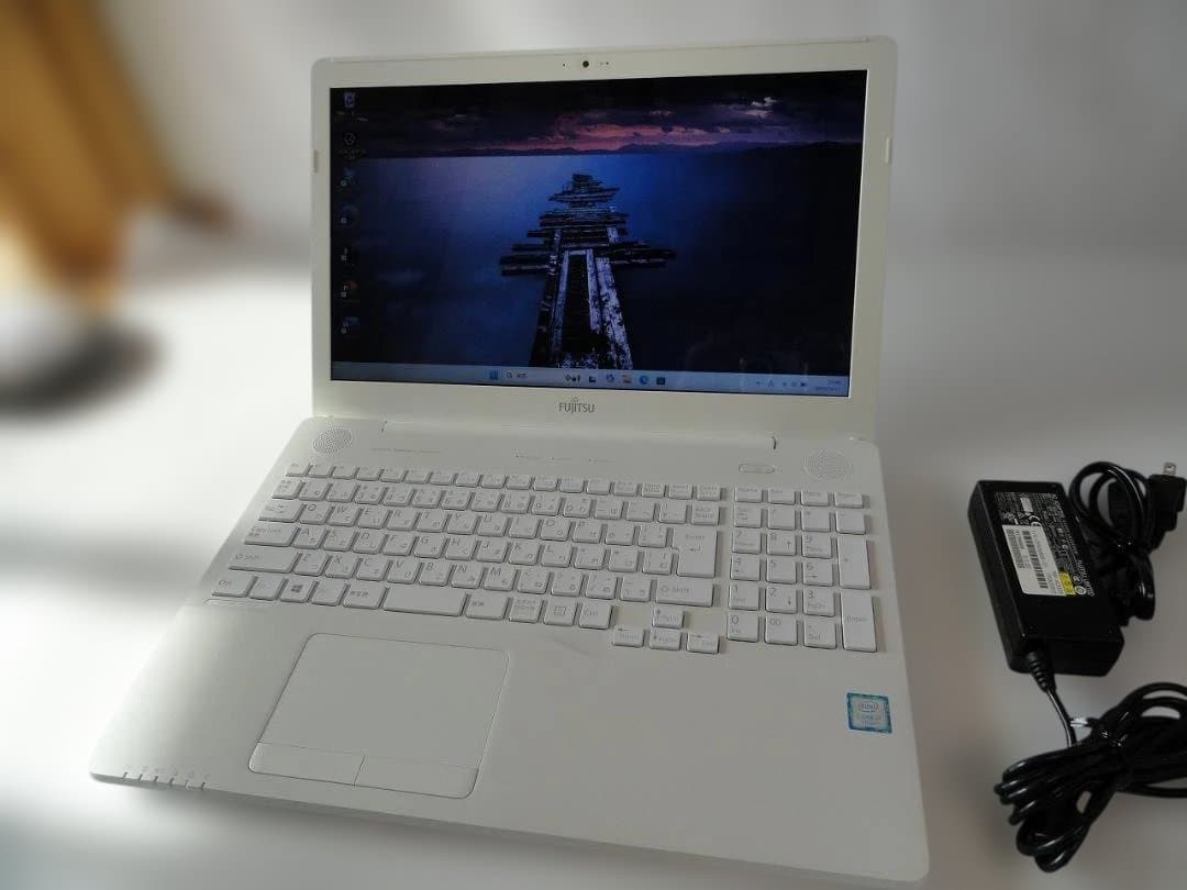 さ*催様 綺麗な 富士通Lifebook AH50/D2 Corei7- 770