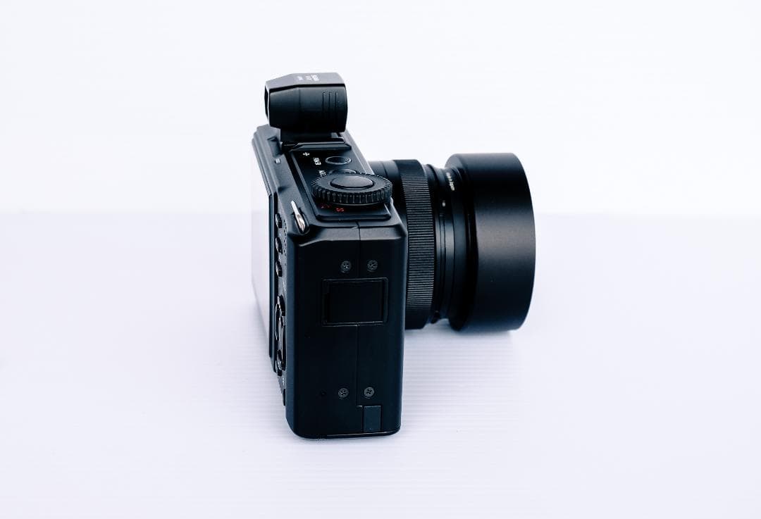 デジタルカメラ SIGMA DP2Merrill