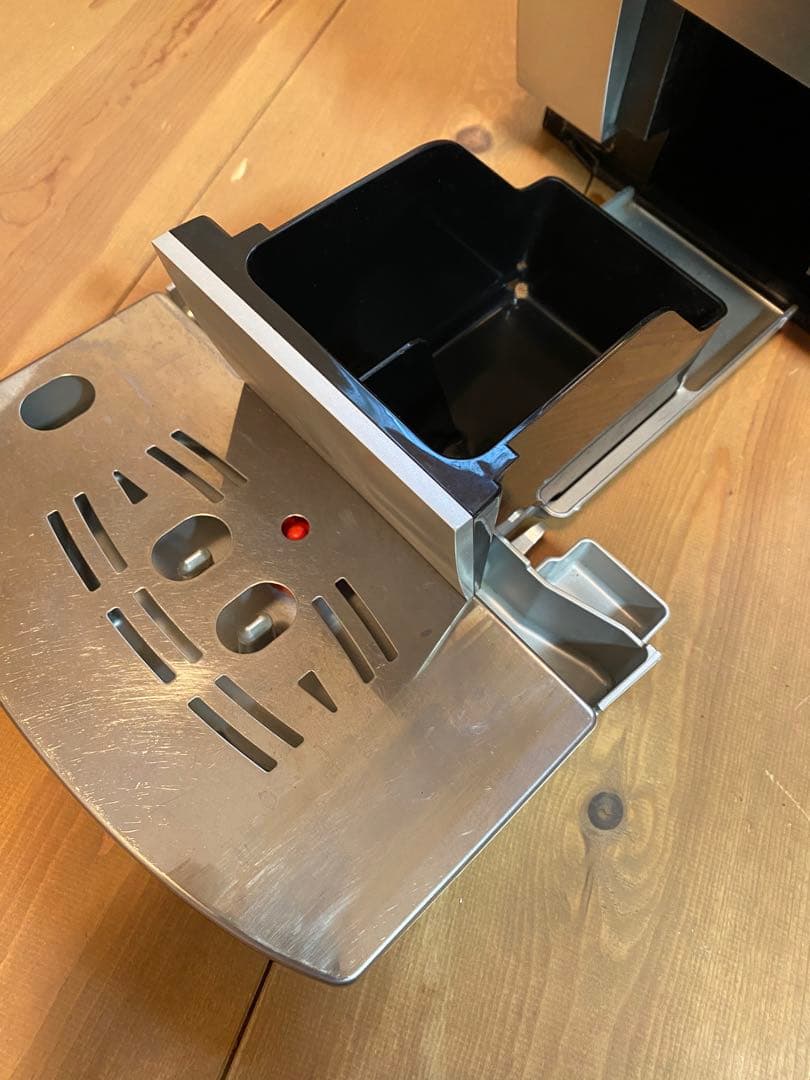 ジャンク品　デロンギ　エスプレッソマシン　マグニフィカS