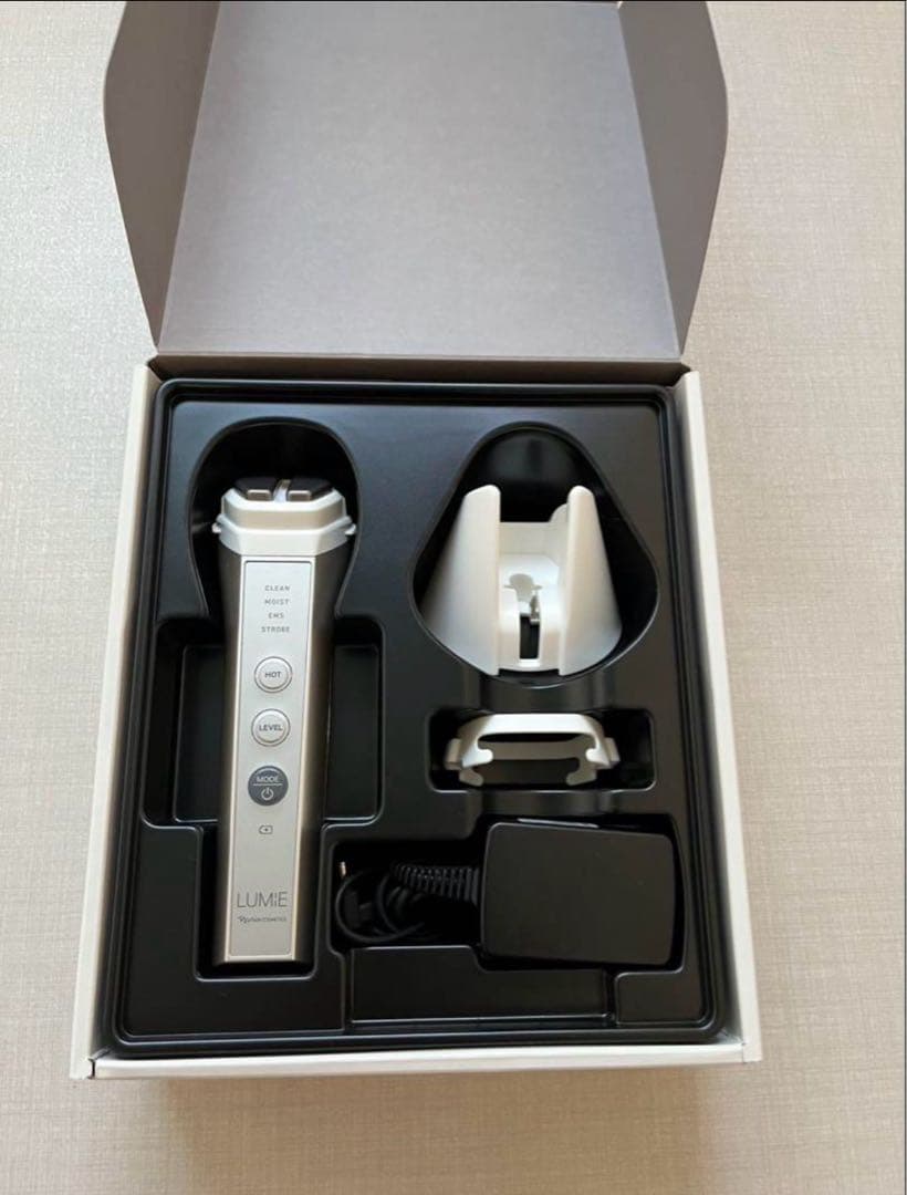 AYUMI ルミエ 家庭用美顔器