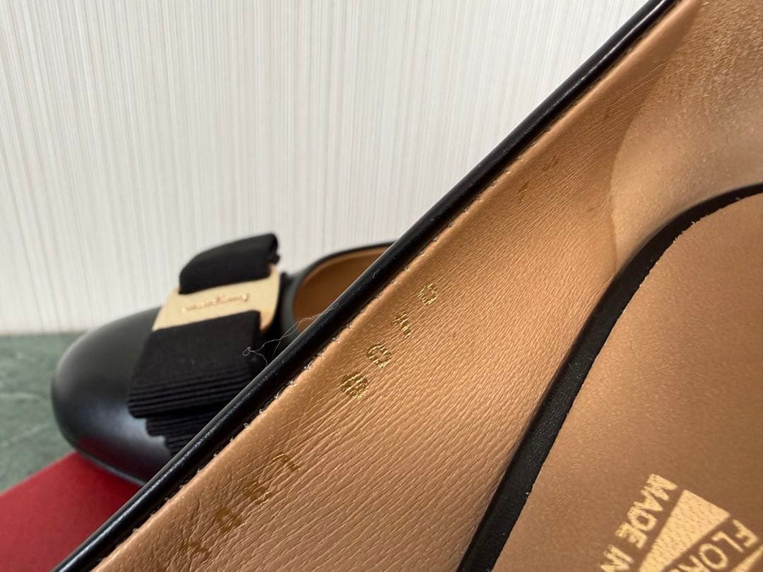 値下げ！靴 フェラガモ Ferragamo パンプス ブラック 24.5cm