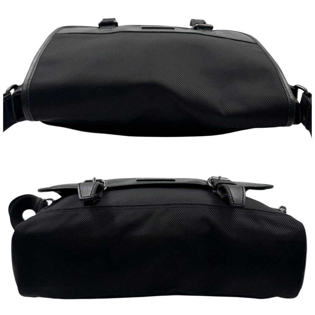 バーバリー　ブラックレーベル　ショルダーバッグ　メッセンジャーバッグ　ブラック