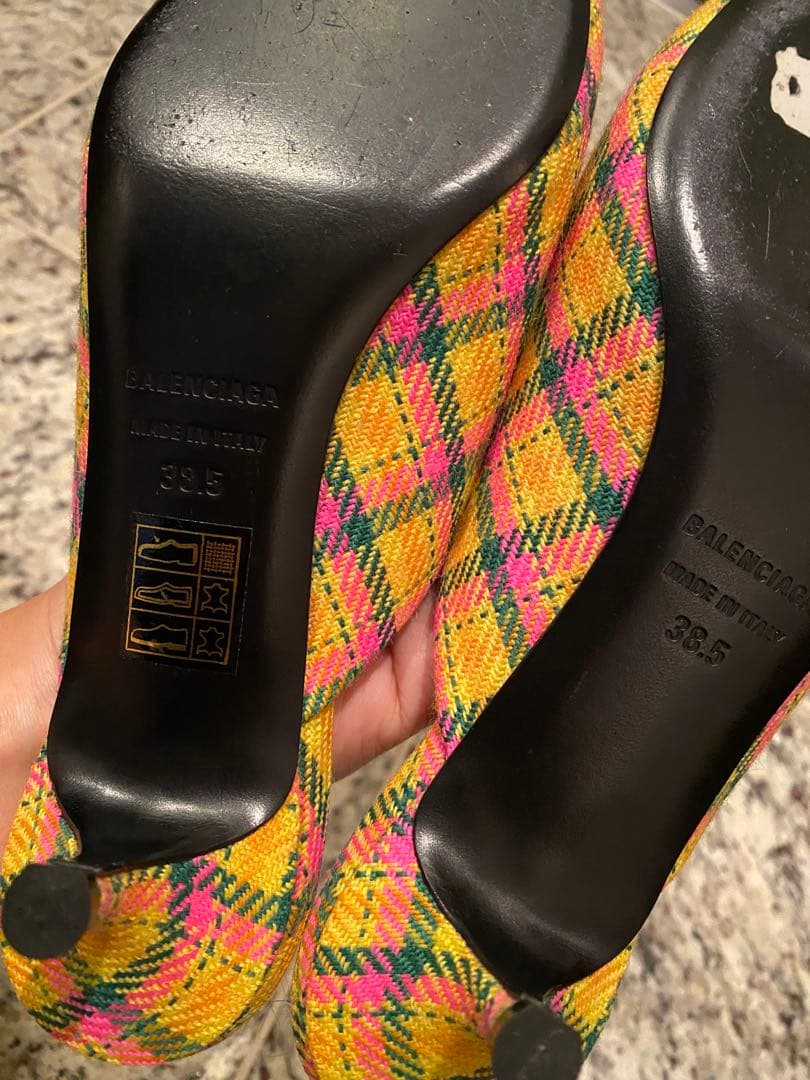 バレンシアガ　チェック柄 ミュール