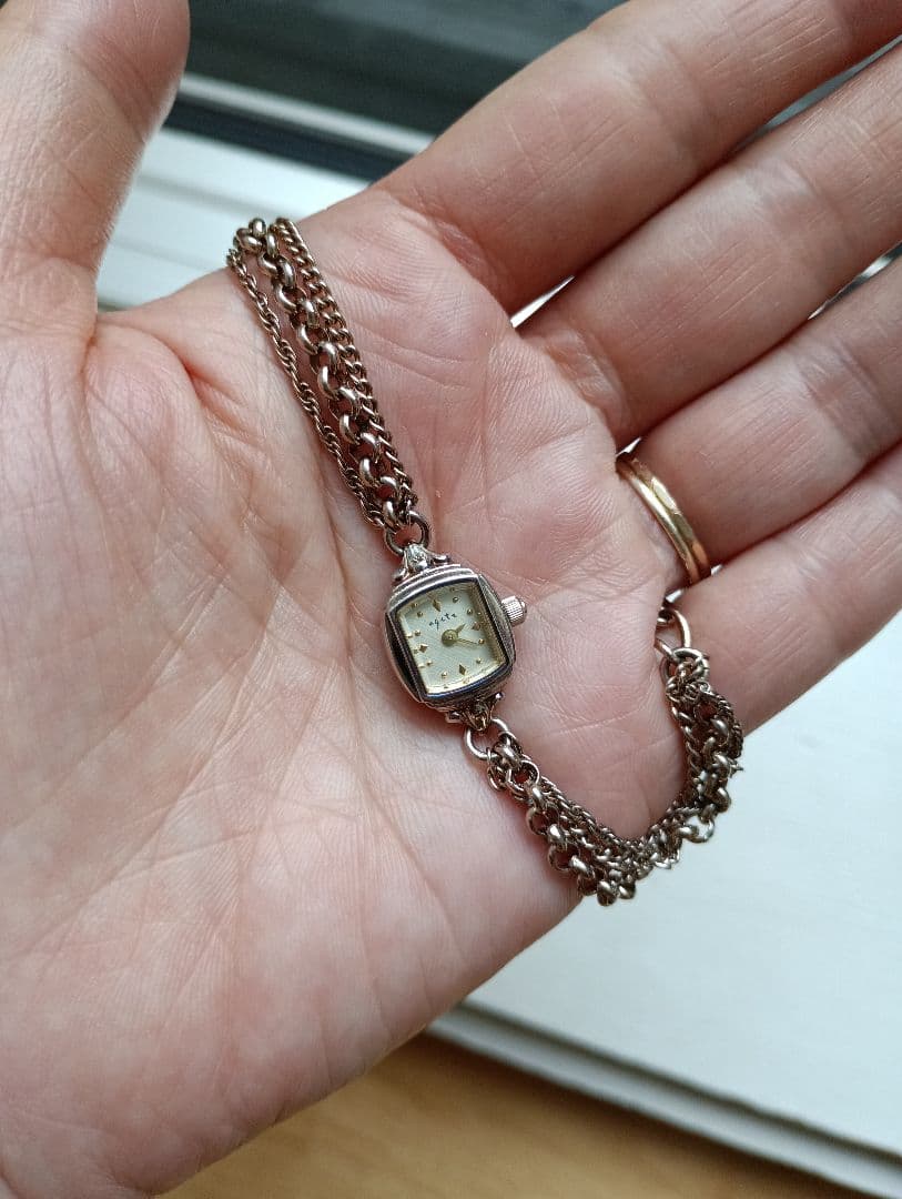 agete アガット　ジュエリーウォッチ　腕時計　ブレスレット