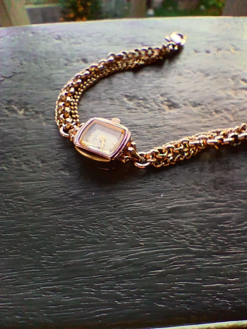 agete アガット　ジュエリーウォッチ　腕時計　ブレスレット