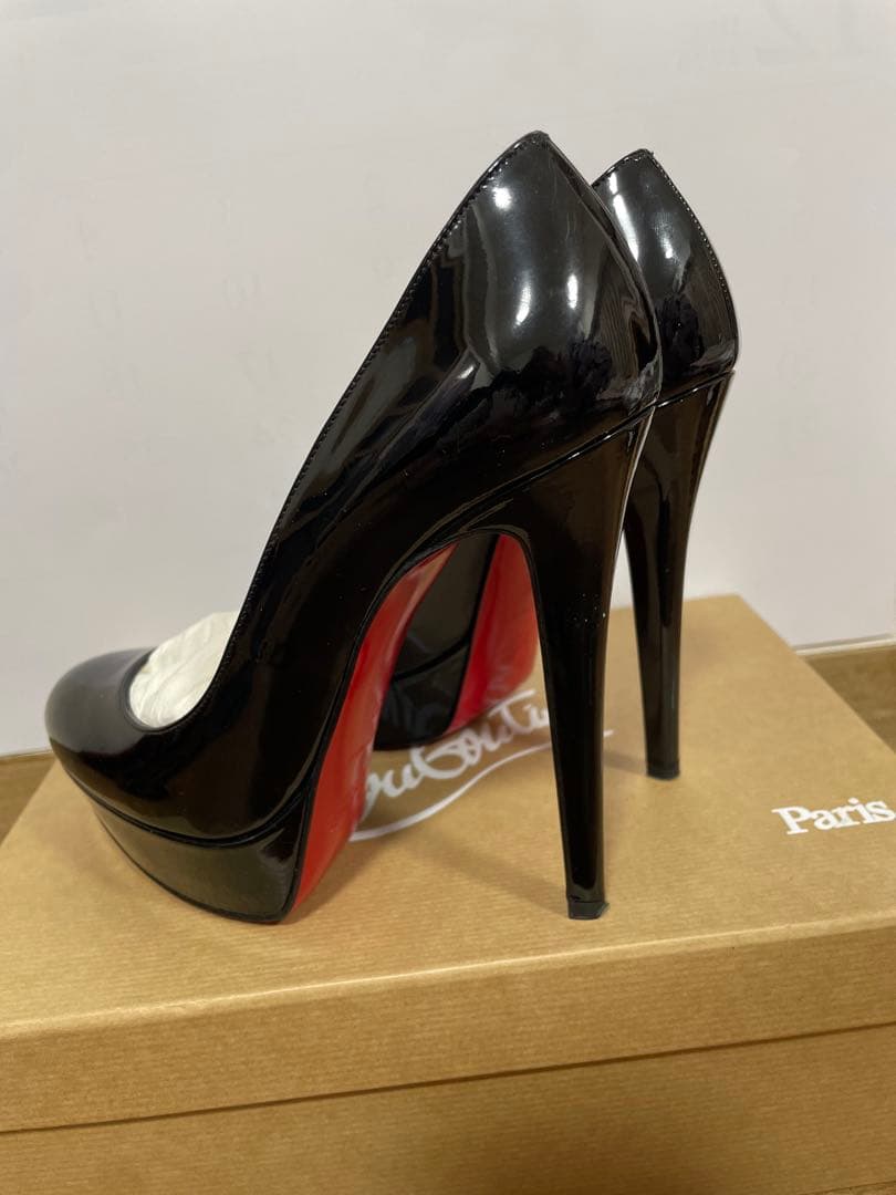 Christian Louboutin 黒　ハイヒール　37