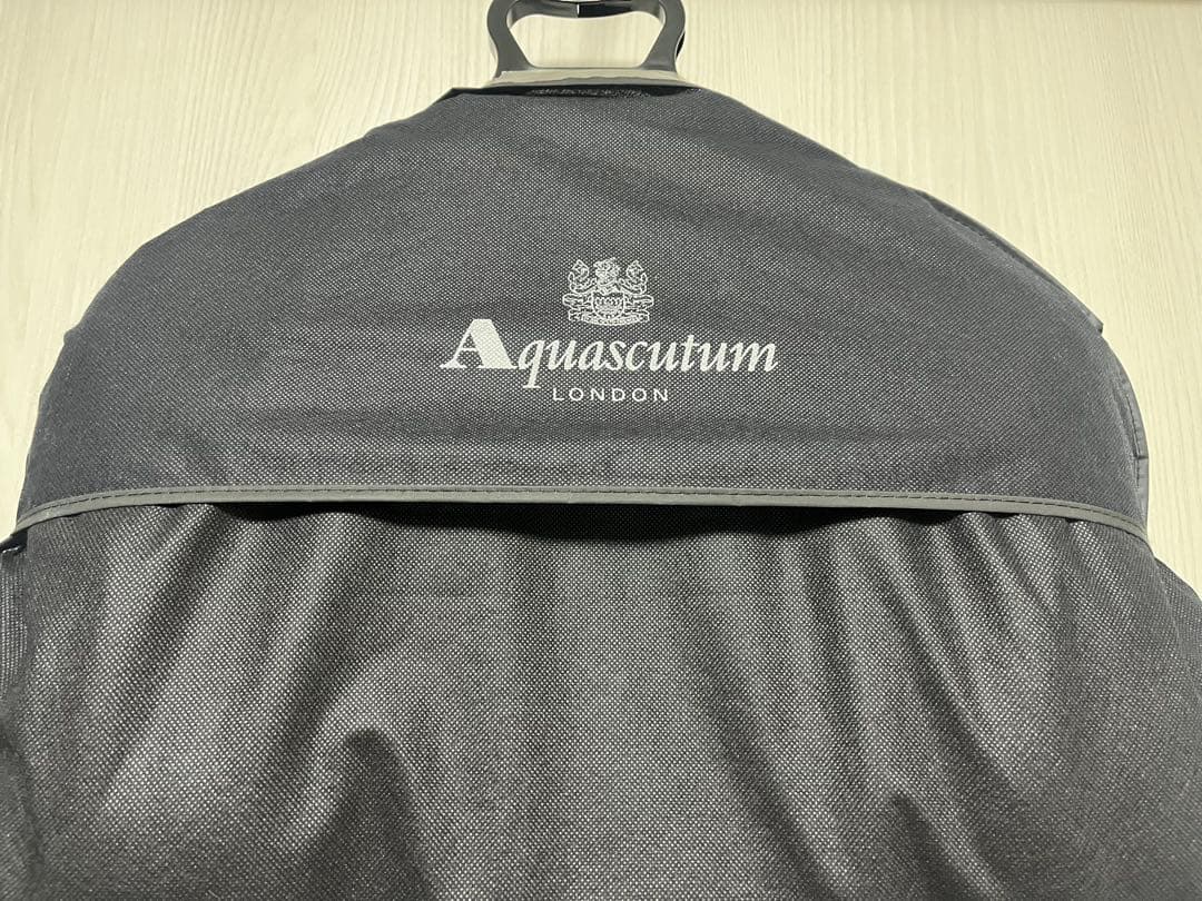 アクアスキュータム　【Aquascutum】　 リアルムートンコート