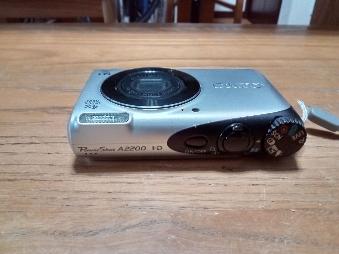【動作確認済・美品】Canon PowerShot A2200 シルバー 箱付き
