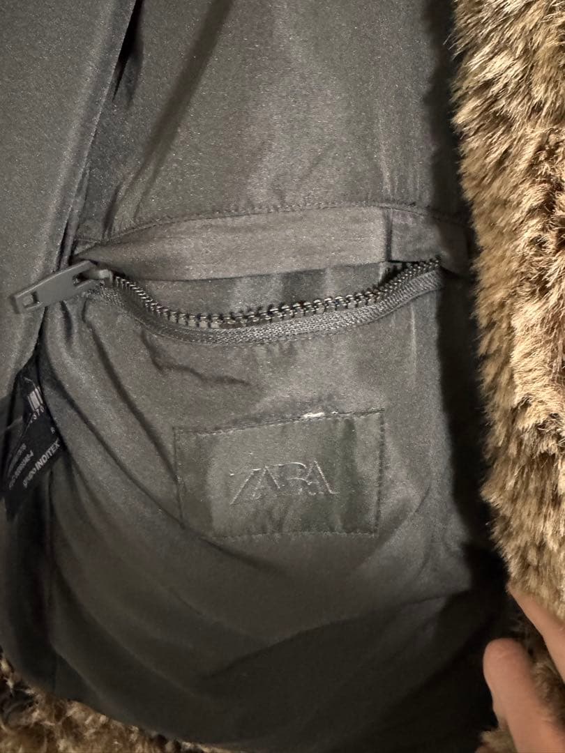 ZARA ベージュ ファー風ジャケット Sサイズ