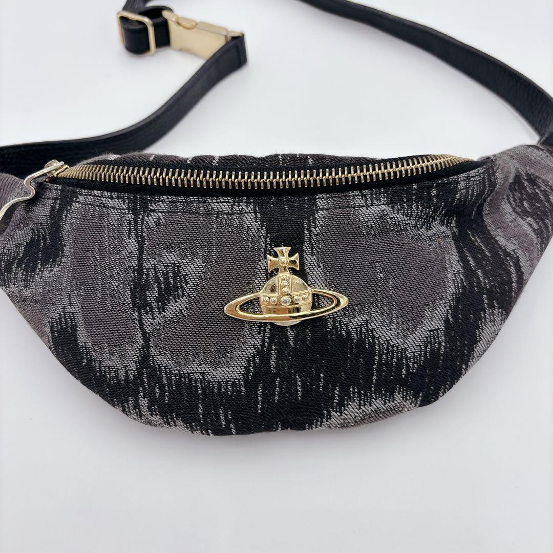 ヴィヴィアンウエストウッド　ウエストポーチ　ショルダーバッグ　金オーブ