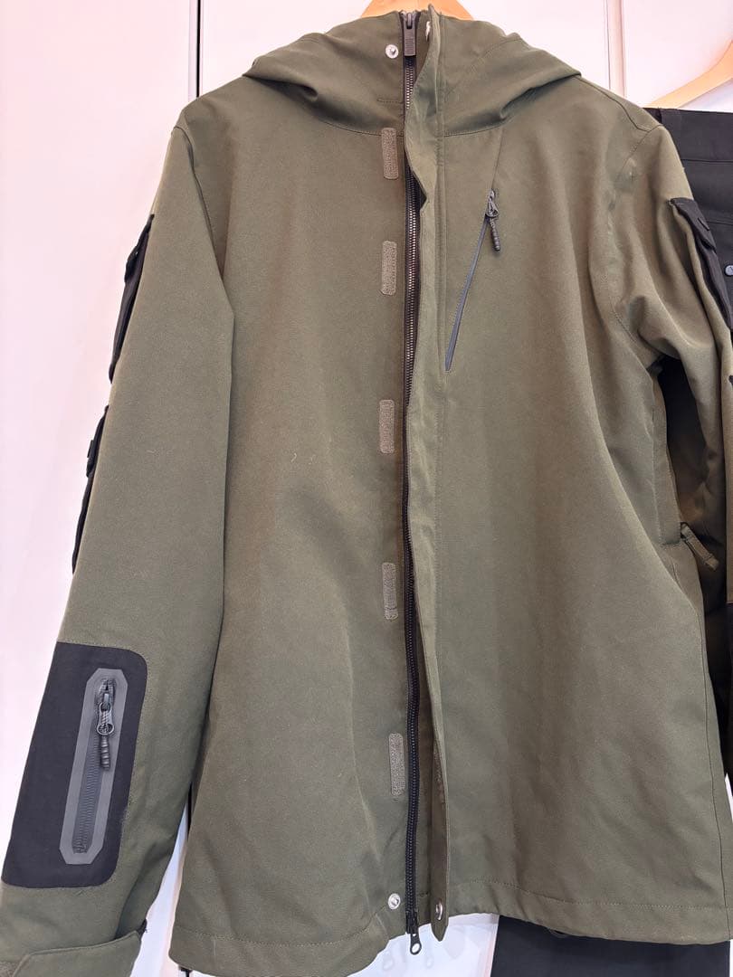 最終値下げ　Volcom スノーボードウェアセットアップ　美品