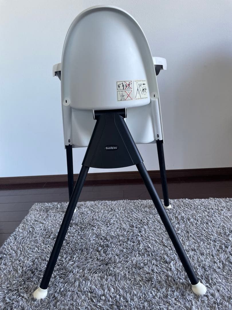 BABYBJÖRN ハイチェア ホワイト/ブラック（ハーネスなし）ベビービョルン