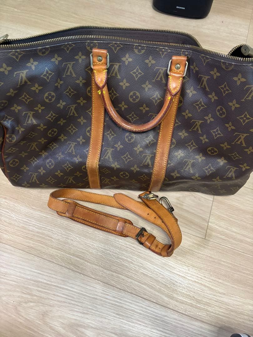 Louis Vuitton ルイヴィトン キーポルモノグラム ストラップ付き