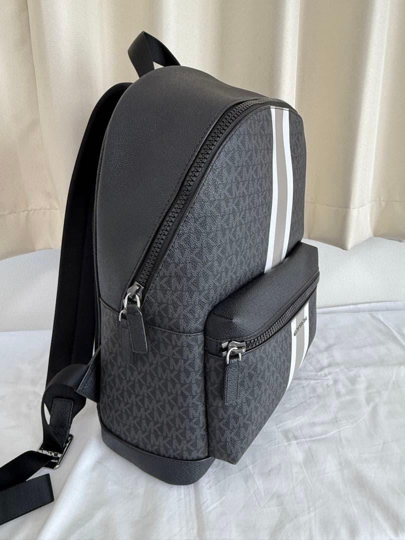美品　マイケルコース　MICHAEL KORS リュック・バックパック　ブラック