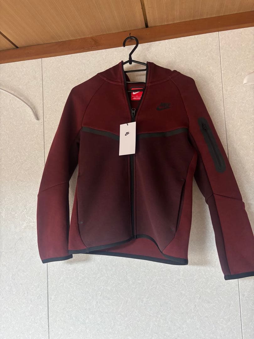 Nike テックフリース 150