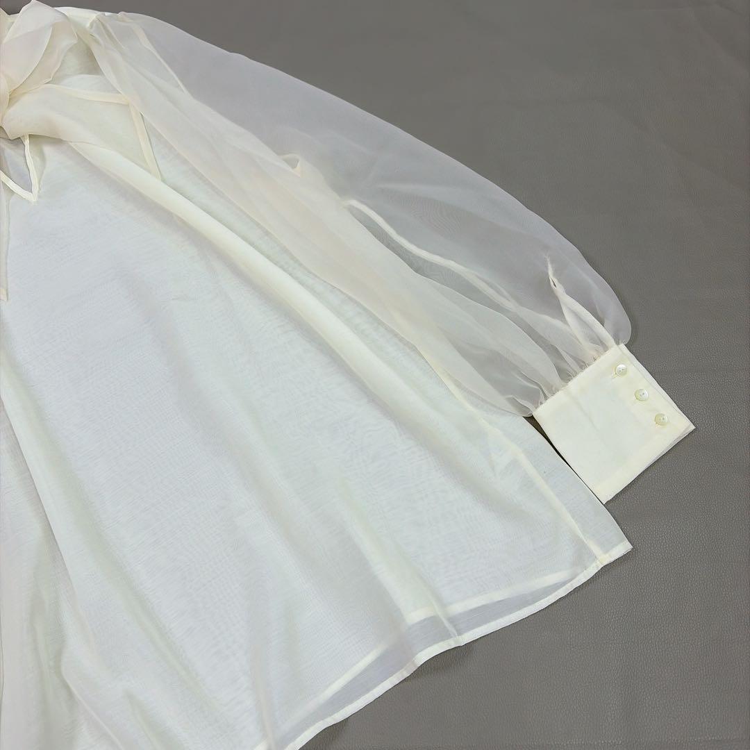 ユナイテッドアローズ ボウタイ シアー ブラウス 生成り　セレモニー　38