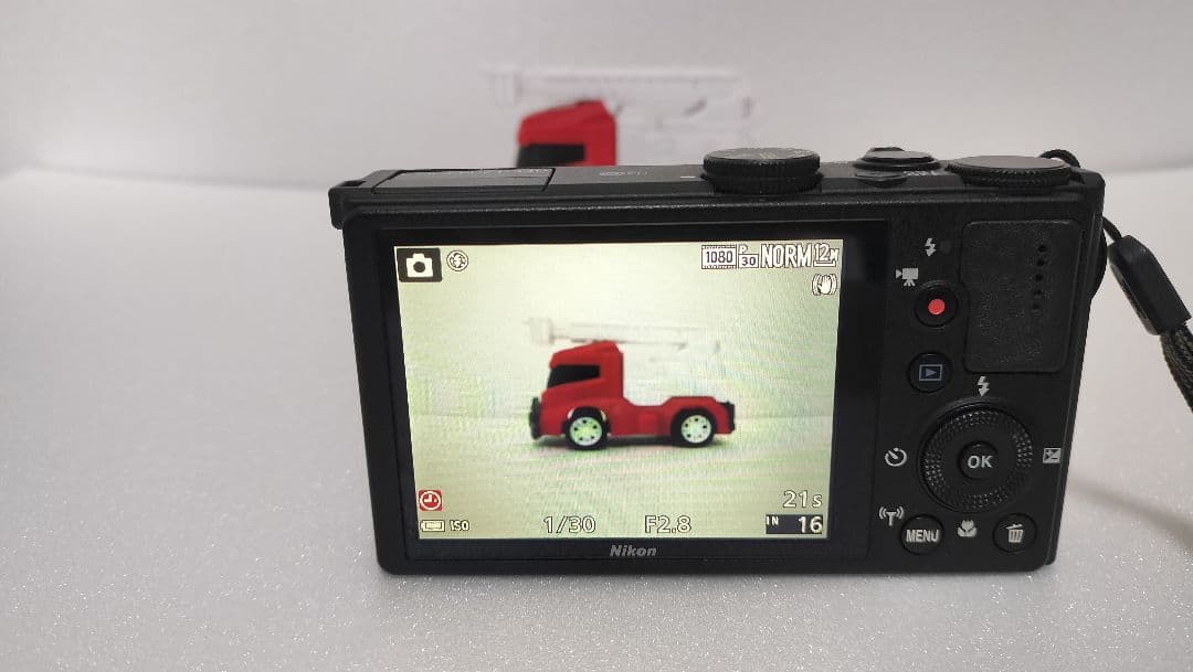 【動作確認済】【訳あり特価】Nikon COOLPIX P340