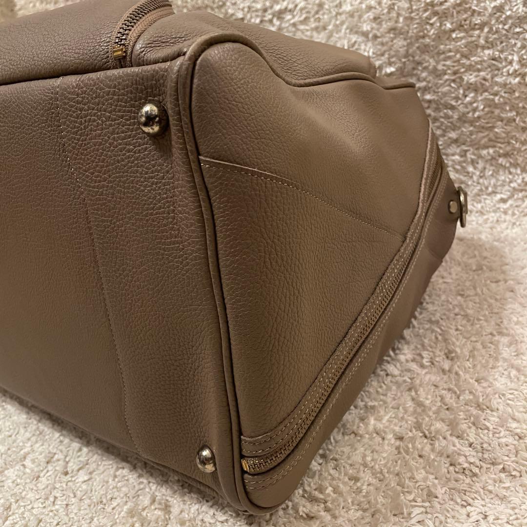 Magnu ボストンバック　Magnu美品 エルメスで使用されてる革