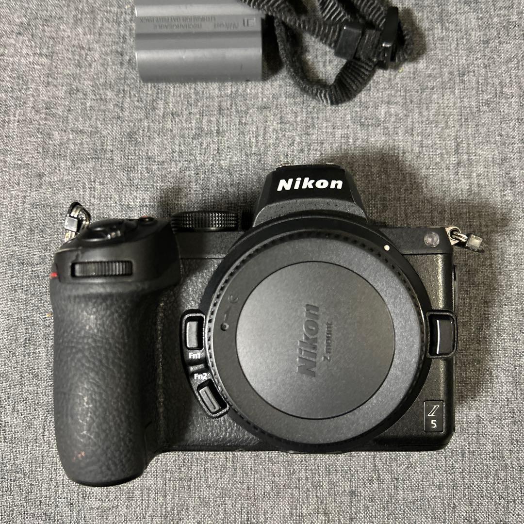 Nikon Z5 ミラーレスカメラ　本体　ボディ　ニコン　フルサイズ